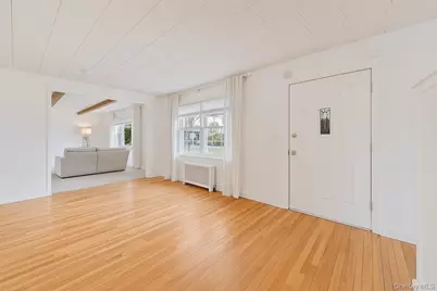 114 Monroe Avenue, Patchogue, NY 11772 - Photo 6