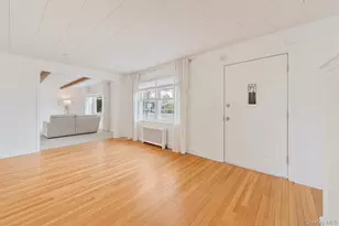 114 Monroe Ave, Patchogue, NY 11772 - Photo 6