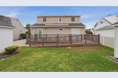 47 Vincent Road, Hicksville, NY 11801 - Photo 20