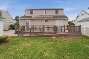 47 Vincent Rd, Hicksville, NY 11801 - Photo 20