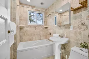 8 The Serpentine, New Rochelle, NY 10801 - Photo 30