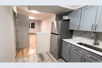 [Address not provided], Elmhurst, NY 11370 - Photo 6