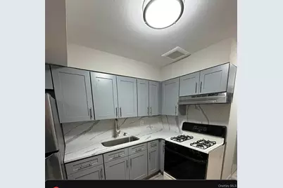 [Address not provided], Elmhurst, NY 11370 - Photo 10