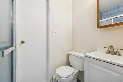 129 E Woodside Avenue, Patchogue, NY 11772 - Photo 28