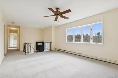 129 E Woodside Avenue, Patchogue, NY 11772 - Photo 4