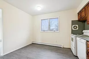 129 E Woodside Ave, Patchogue, NY 11772 - Photo 10