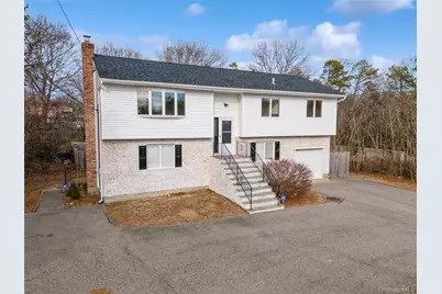 129 E Woodside Avenue, Patchogue, NY 11772 - Photo 38