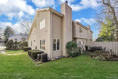 6 Stone Gate Court #6, Smithtown, NY 11787 - Photo 4