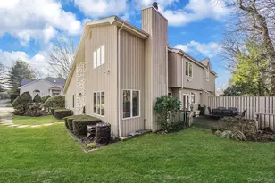 6 Stone Gate Ct, Smithtown, NY 11787 - Photo 4