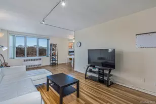 18-50 211th St, Bayside, NY 11360 - Photo 4