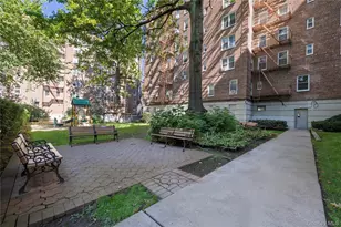 72-81 113th St, Forest Hills, NY 11375 - Photo 16