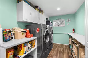 152 Keswick Dr, East Islip, NY 11730 - Photo 18