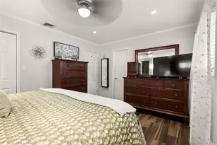 152 Keswick Dr, East Islip, NY 11730 - Photo 14