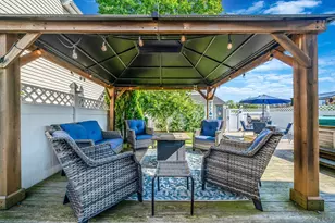 29 N Plaza, Amityville, NY 11701 - Photo 22