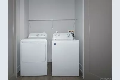 75 Circle Drive #92-304, Central Islip, NY 11722 - Photo 10