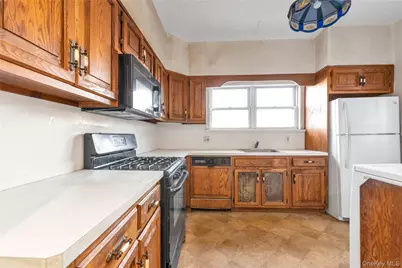 141 05 59th Avenue, Flushing, NY 11355 - Photo 8