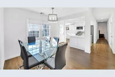 22 Bruce Lane, Farmingdale, NY 11735 - Photo 8