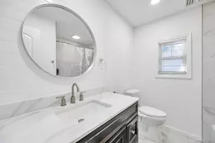 22 Bruce Ln, Farmingdale, NY 11735 - Photo 10