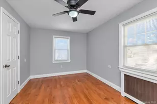 246 Wellington Rd, Mineola, NY 11501 - Photo 18