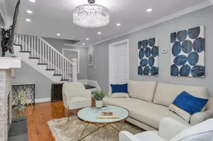 246 Wellington Rd, Mineola, NY 11501 - Photo 4