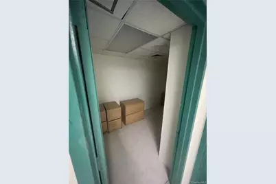 1055 E Tremont Avenue #Cellar, Bronx, NY 10460 - Photo 14