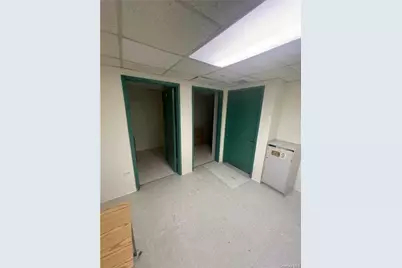 1055 E Tremont Avenue #Cellar, Bronx, NY 10460 - Photo 12