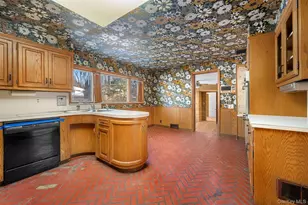 66 Deepdale Dr, Great Neck, NY 11021 - Photo 14