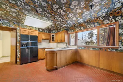 66 Deepdale Drive, Great Neck, NY 11021 - Photo 10