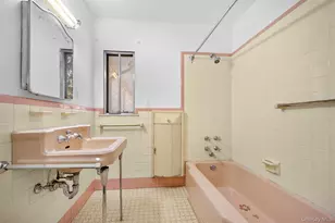 66 Deepdale Dr, Great Neck, NY 11021 - Photo 26