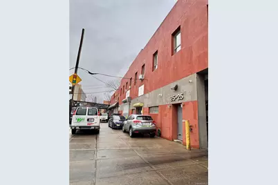 2525 Borden Ave #207, Long Island City, NY 11101 - Photo 2