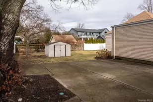 24 Whaley St, Freeport, NY 11520 - Photo 34