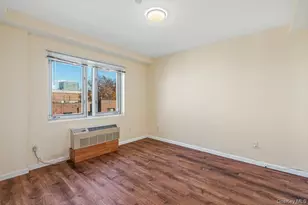 71-33 162nd St, Fresh Meadows, NY 11365 - Photo 12