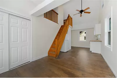 2984 Dorlon Place #Upper, Baldwin, NY 11510 - Photo 6