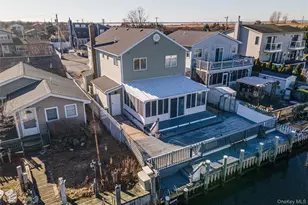 15 Roneck Ct, Shirley, NY 11967 - Photo 8