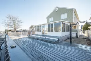 15 Roneck Ct, Shirley, NY 11967 - Photo 42