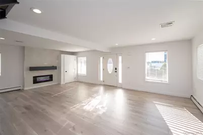 15 Roneck Court, Shirley, NY 11967 - Photo 12