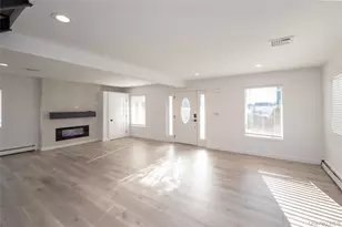 15 Roneck Ct, Shirley, NY 11967 - Photo 12