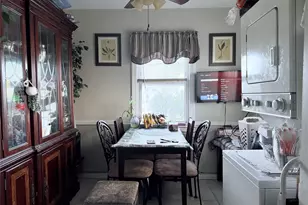 272 Jefferson Ave, Franklin Square, NY 11010 - Photo 8