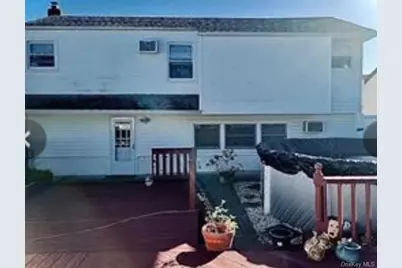 68 Howard Ave Avenue, Freeport, NY 11520 - Photo 4