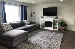 36 Cullen Ave, Islip, NY 11751 - Photo 10