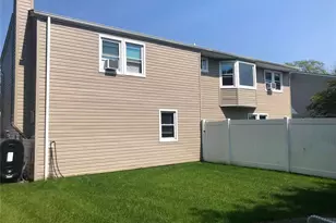 36 Cullen Ave, Islip, NY 11751 - Photo 22