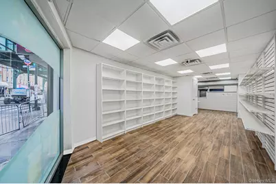 104-06 Jamaica Avenue, Richmond Hill, NY 11418 - Photo 2