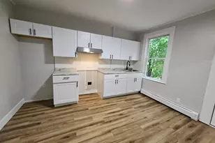 107 Benkard Ave, Newburgh, NY 12550 - Photo 2