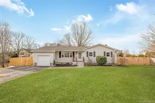 16 Hawkins Ave, Center Moriches, NY 11934 - Photo 2