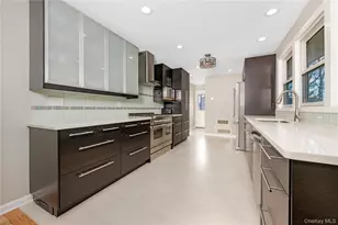 16 Hawkins Ave, Center Moriches, NY 11934 - Photo 8