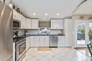 74 Lauren Ave, Dix Hills, NY 11746 - Photo 10