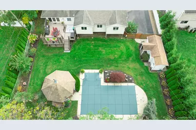 74 Lauren Avenue, Dix Hills, NY 11746 - Photo 40