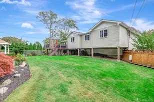 74 Lauren Ave, Dix Hills, NY 11746 - Photo 30