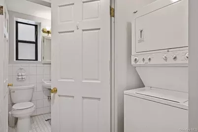 914 Wynnewood Road #LL4, Pelham, NY 10803 - Photo 18