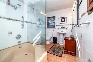 136 Greenway Rd, Long Beach, NY 11561 - Photo 16